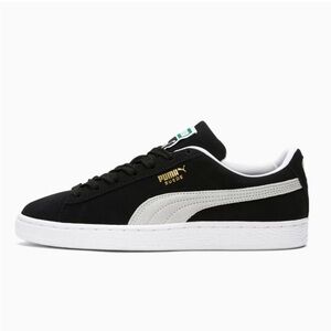 Puma Suede Classic XXI Women's Sneakers size 7 black and white